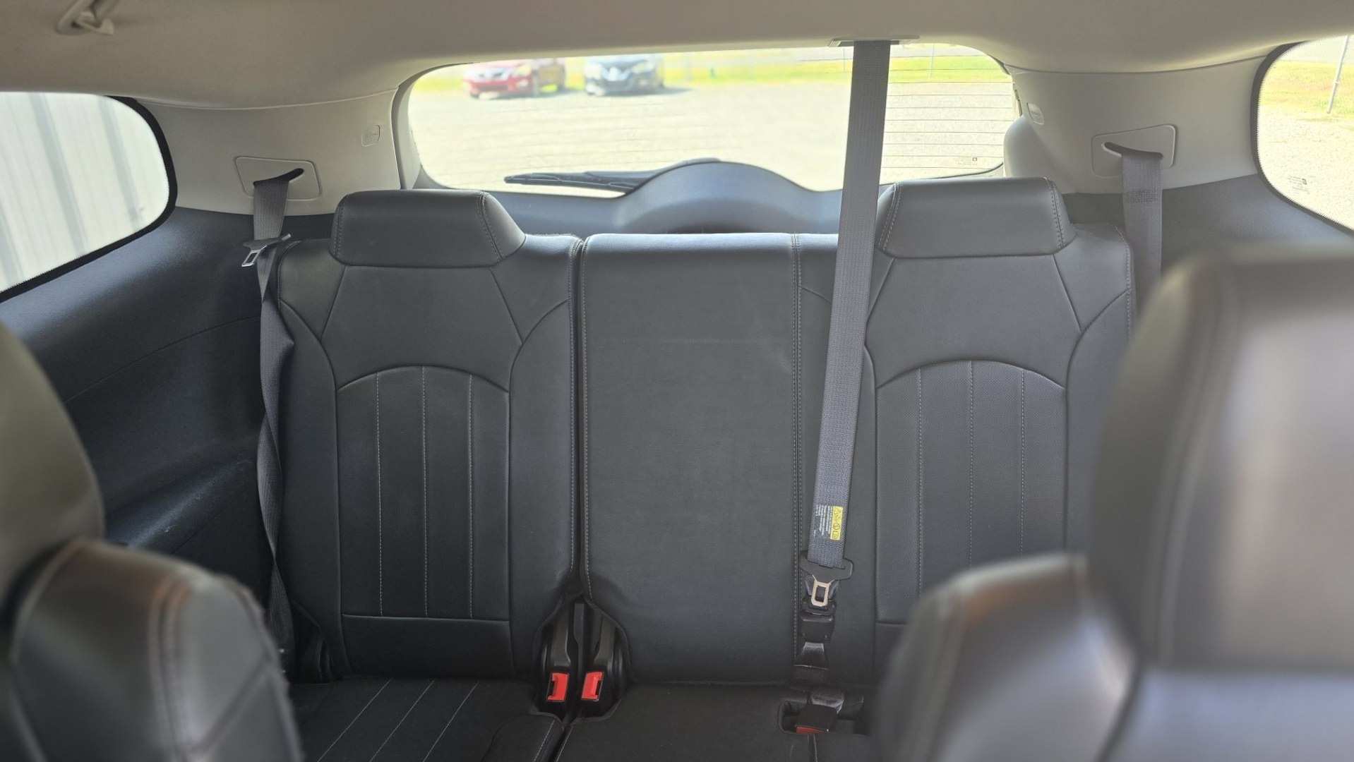 2015 Buick Enclave Leather FWD (5GAKRBKD6FJ) with an 3.6L V6 DOHC 24V engine, 6A transmission, located at 419 N 18th St., Monroe, LA, 71201, (318) 410-9250, 32.514370, -92.105133- Photo#7