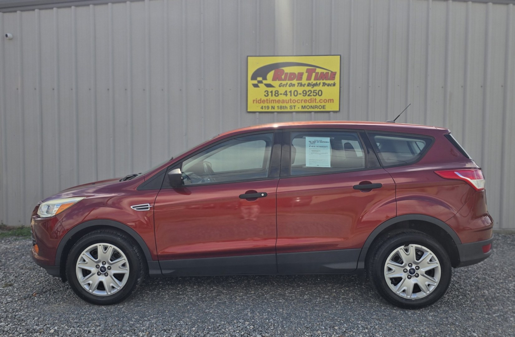 2016 Ford Escape S FWD (1FMCU0F72GU) with an 2.5L L4 DOHC 16V engine, 6A transmission, located at 419 N 18th St., Monroe, LA, 71201, (318) 410-9250, 32.514370, -92.105133- Photo#2