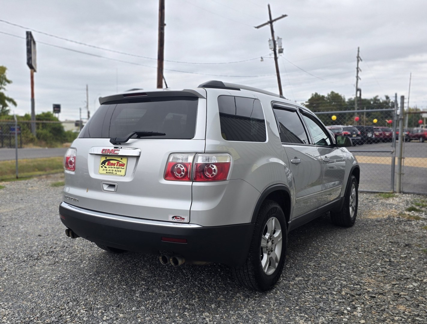 2012 GMC Acadia SLE-1 FWD (1GKKRNED2CJ) with an 3.6L V6 DOHC 24V engine, 6A transmission, located at 419 N 18th St., Monroe, LA, 71201, (318) 410-9250, 32.514370, -92.105133- Photo#3