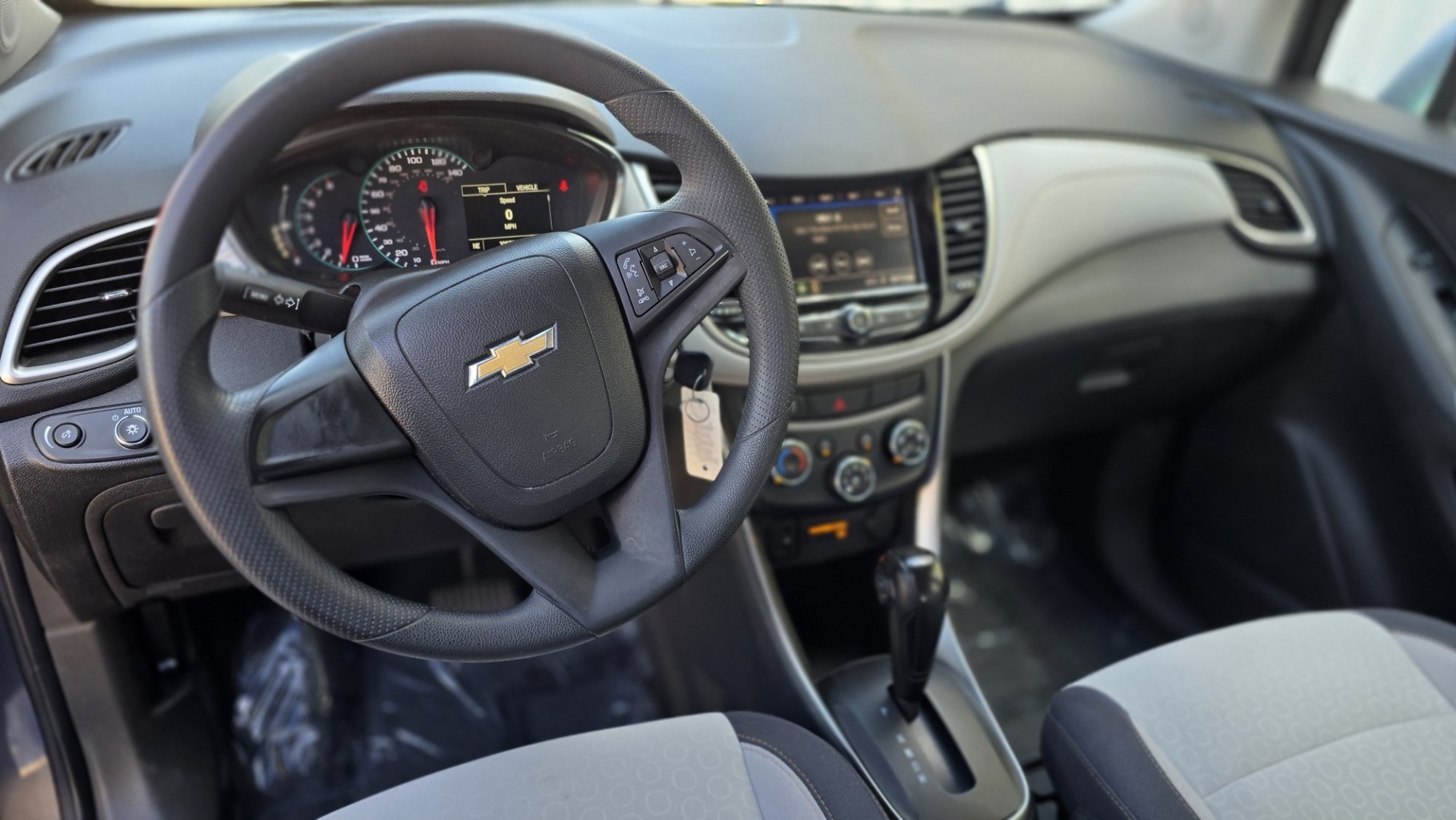 2020 Chevrolet Trax LS FWD (3GNCJKSB6LL) with an 1.4L L4 DOHC 16V engine, 6A transmission, located at 419 N 18th St., Monroe, LA, 71201, (318) 410-9250, 32.514370, -92.105133- Photo#5